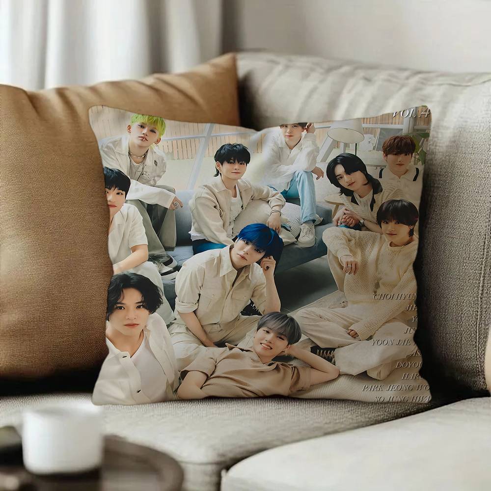 Fodere per Cuscini Kpop GROUP  - Home Textiles Group recensione e prezzo
